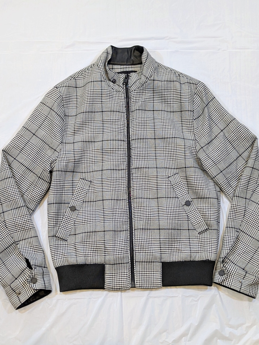 H&M Men's Plaid Full Zip Bomber Jacket Size Small Black & White Check